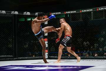 El teldense Juanma Suárez retiene el título mundial de AFL/TA.